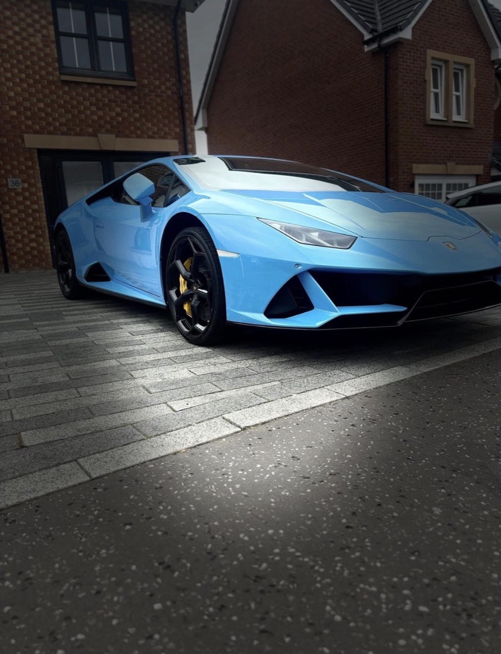 Baby-blue Lamborghini Huracán EVO detailed by Rinse Revive in Falkirk